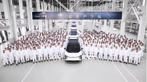中國智造新標桿 超級工廠引領無人駕駛汽車自動下線，融合賓利保時捷工藝鑄就技術開發新高度